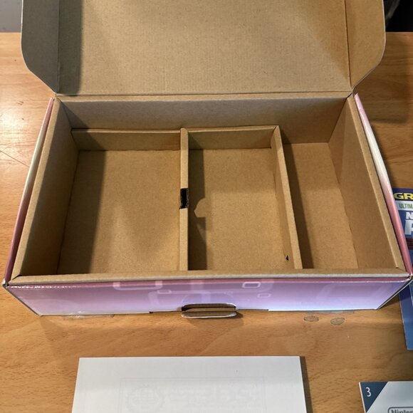 EMPTY BOX Nintendo 3DS Pearly Pink w/ Inner Box and Manuals - NO Console - Picture 2 of 10